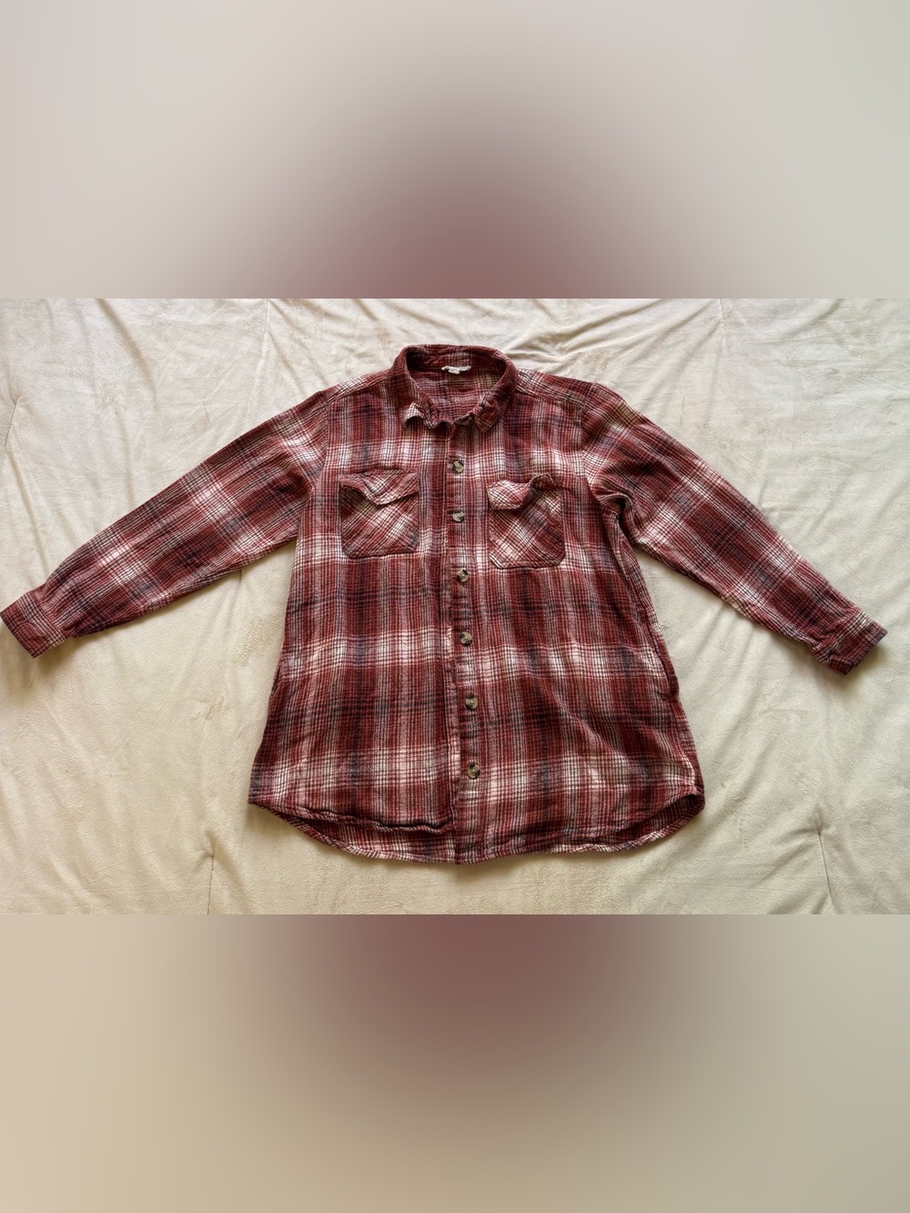 BeachLunchLounge Women’s Red Plaid Flannel Shirt Size L